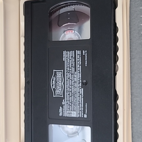 Disney Bambi Limited Edition 55th Anniversary VHS with Cover - Picture 5 of 10